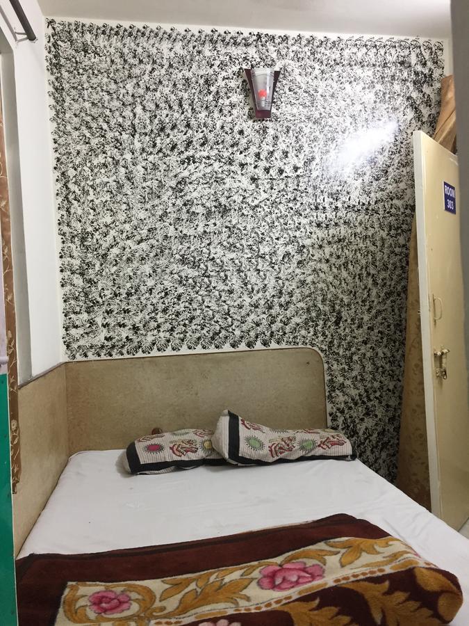 Karam Durga Guest House 뉴델리 외부 사진