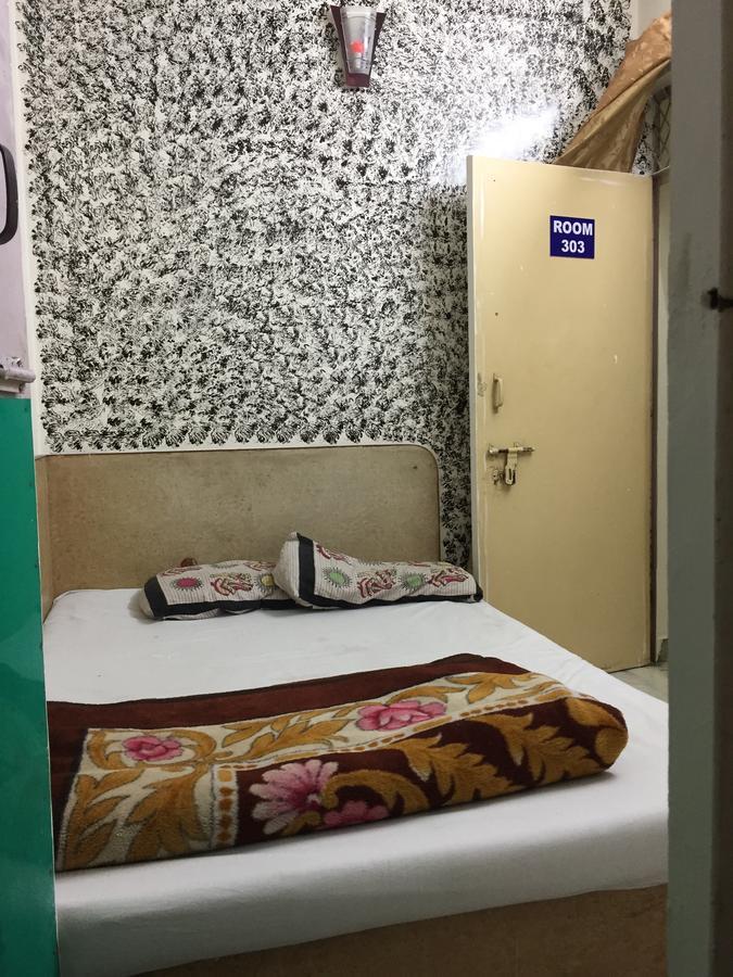 Karam Durga Guest House 뉴델리 외부 사진