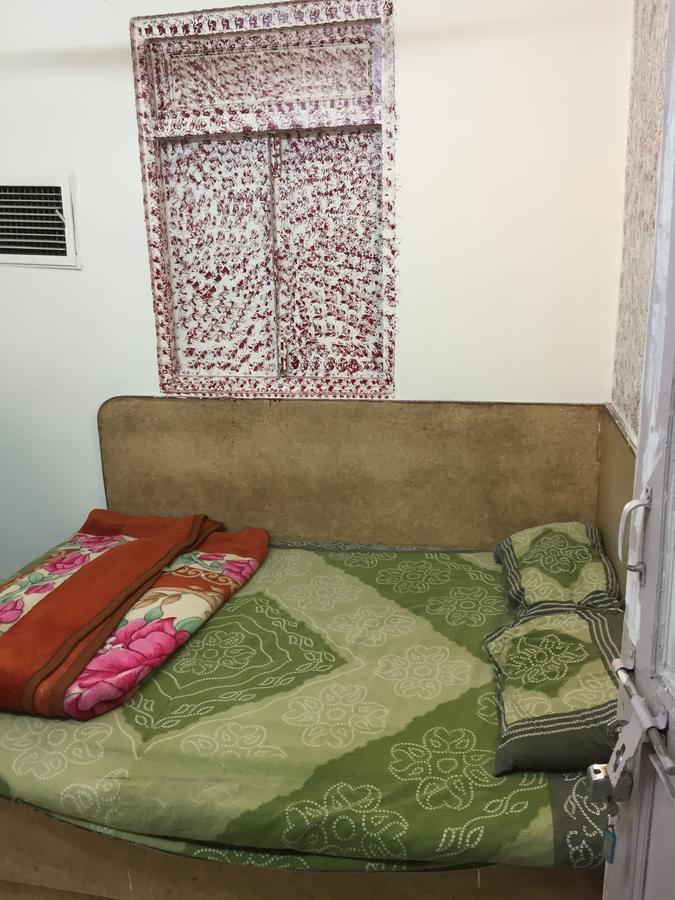 Karam Durga Guest House 뉴델리 외부 사진